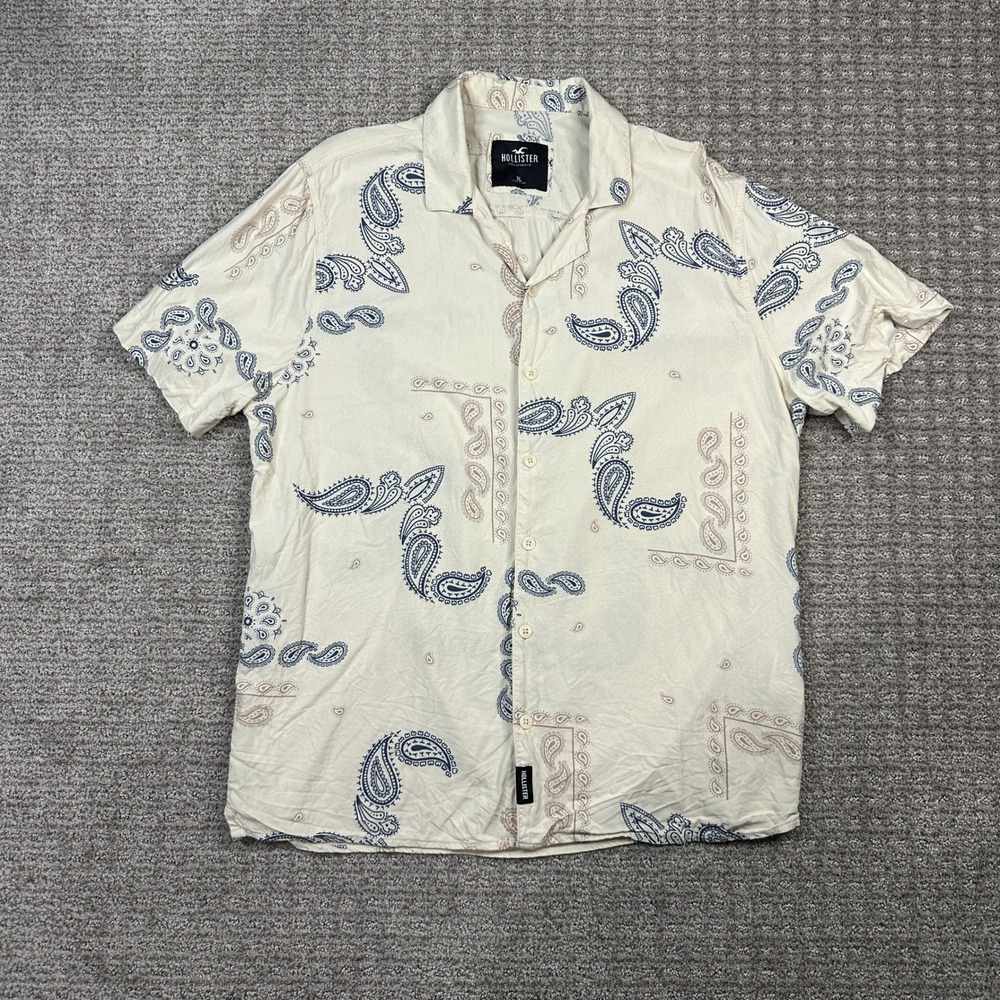 Hollister Mens XL Paisley Bandana Print Button Up Shirt Cream Blue Short Sleeve